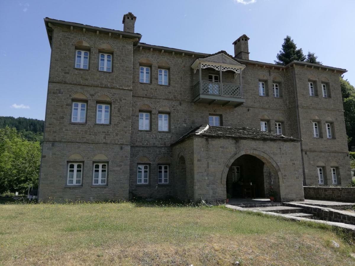 Hotel Petrotechno Cepélovo Kültér fotó